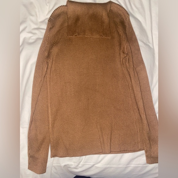 Banana Republic Factory Ribbed Turtleneck Sweater - Picture 1 of 6